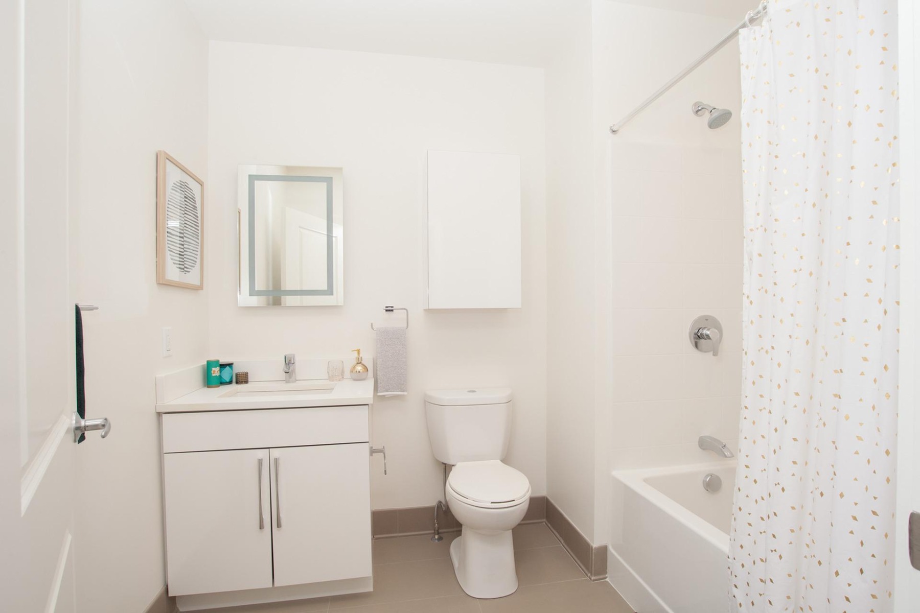 3 bed, 2 bath apartment for rent at 75 Braintree St, Allston — photo 11 of 23