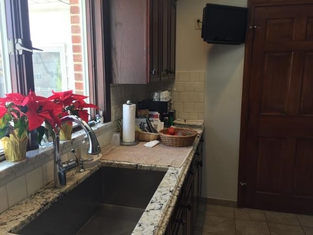 3 bed, 1 bath apartment for rent at 38 Eden Ave, West Newton — photo 5 of 13
