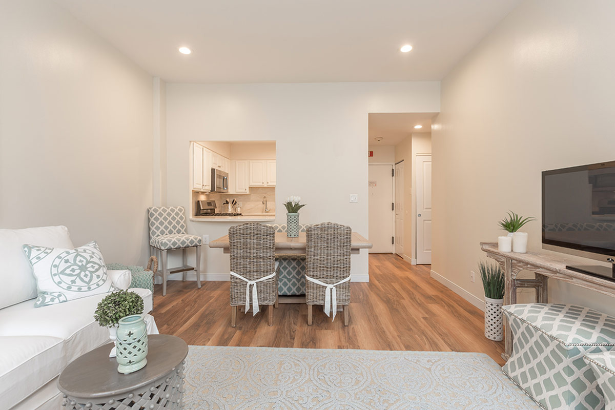 2 bed, 1 bath apartment for rent at 145 Commercial St, North End — photo 3 of 16