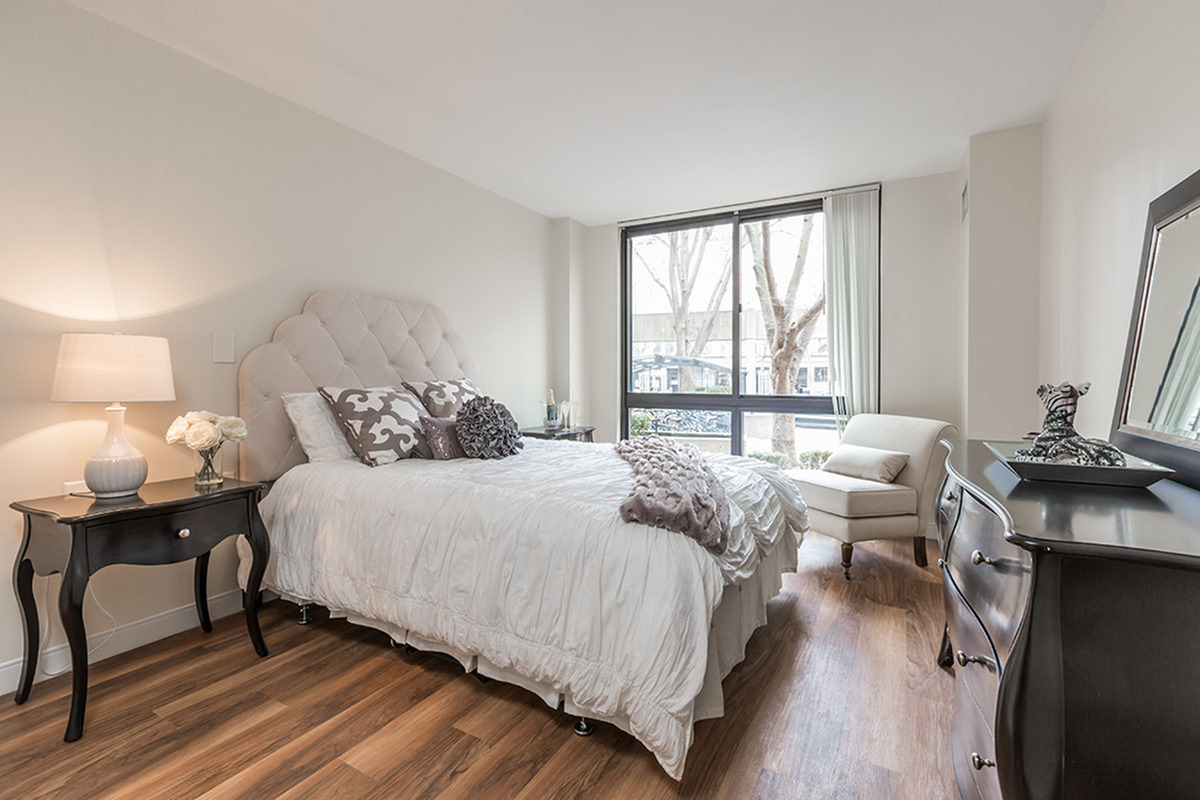 2 bed, 1 bath apartment for rent at 145 Commercial St, North End — photo 8 of 16