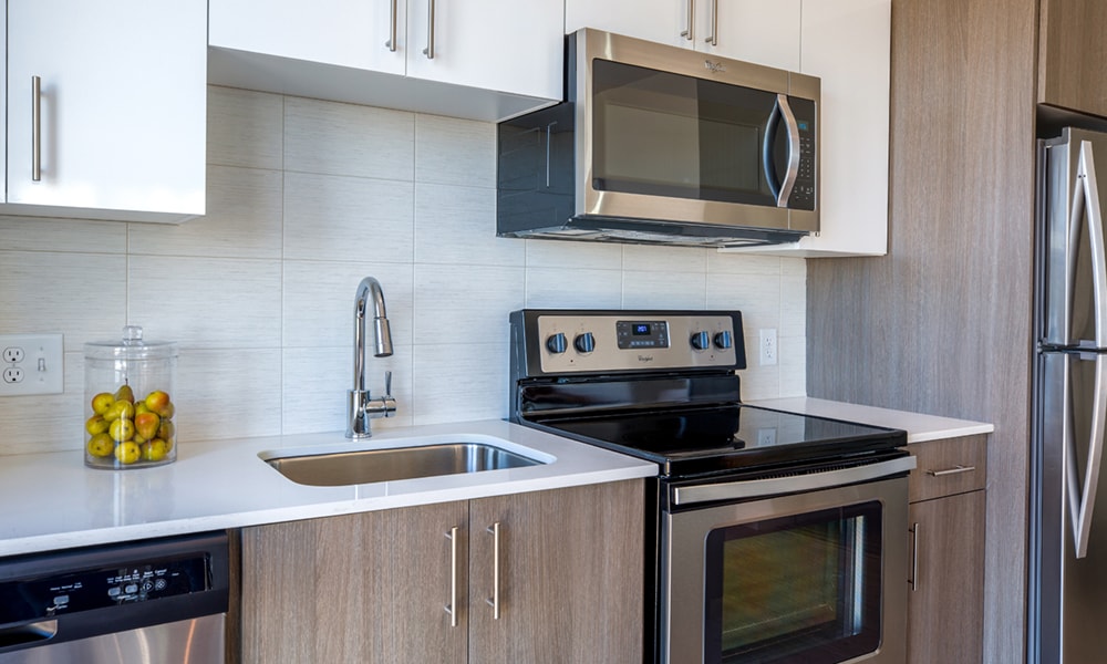 2 bed, 2 bath apartment for rent at 650 Ocean Ave, Revere Beach — photo 8 of 10