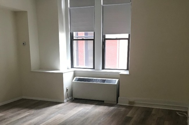 62 Boylston St, Downtown