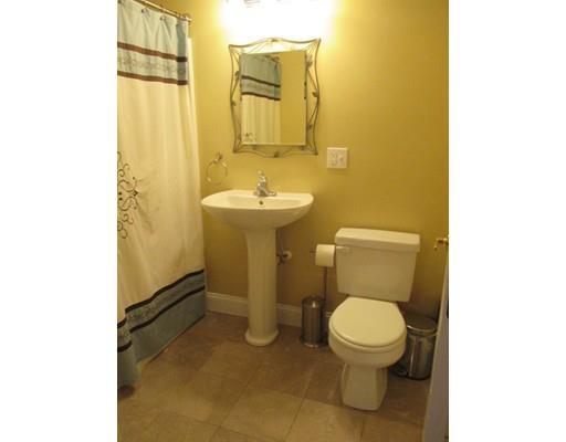 661 Bennington St, East Boston