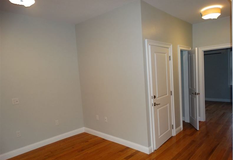 26 Chelsea St, East Boston