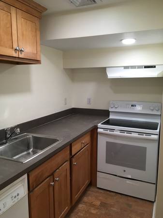 Studio bed, 1 bath apartment for rent at 4 Wellington St Unit 1, South End — photo 15 of 30