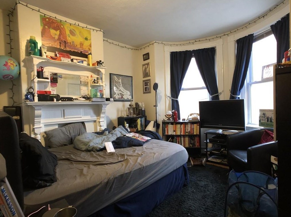 Photo 6 of 127 Cedar St. Unit 3