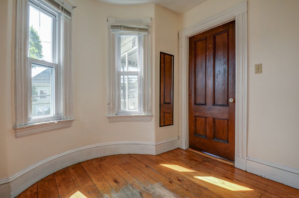 48 South St, Waltham