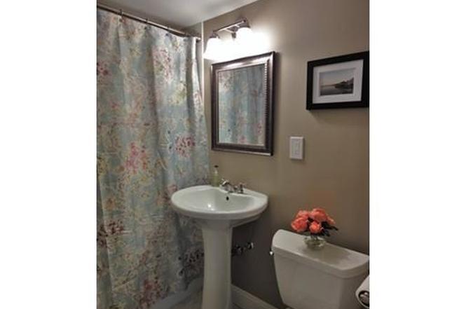 6 Whittier Pl, West End