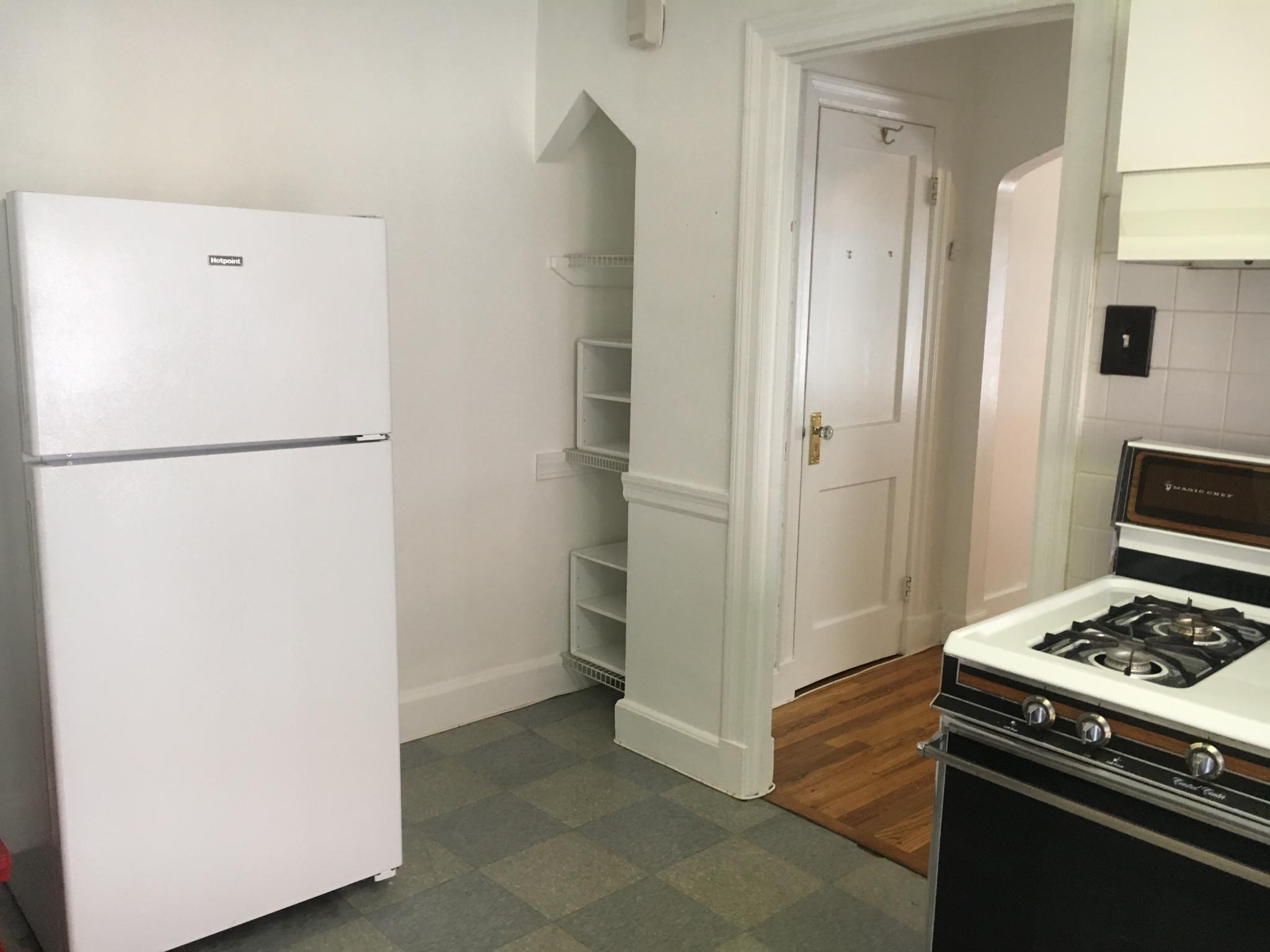 Photo 2 of 15 Beechcroft St. Unit 2