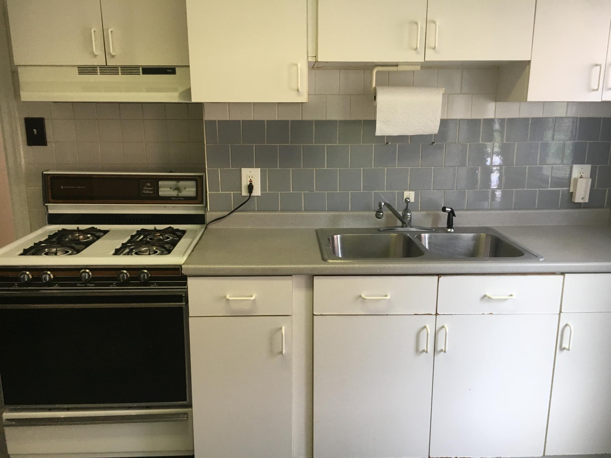 Photo 3 of 15 Beechcroft St. Unit 2