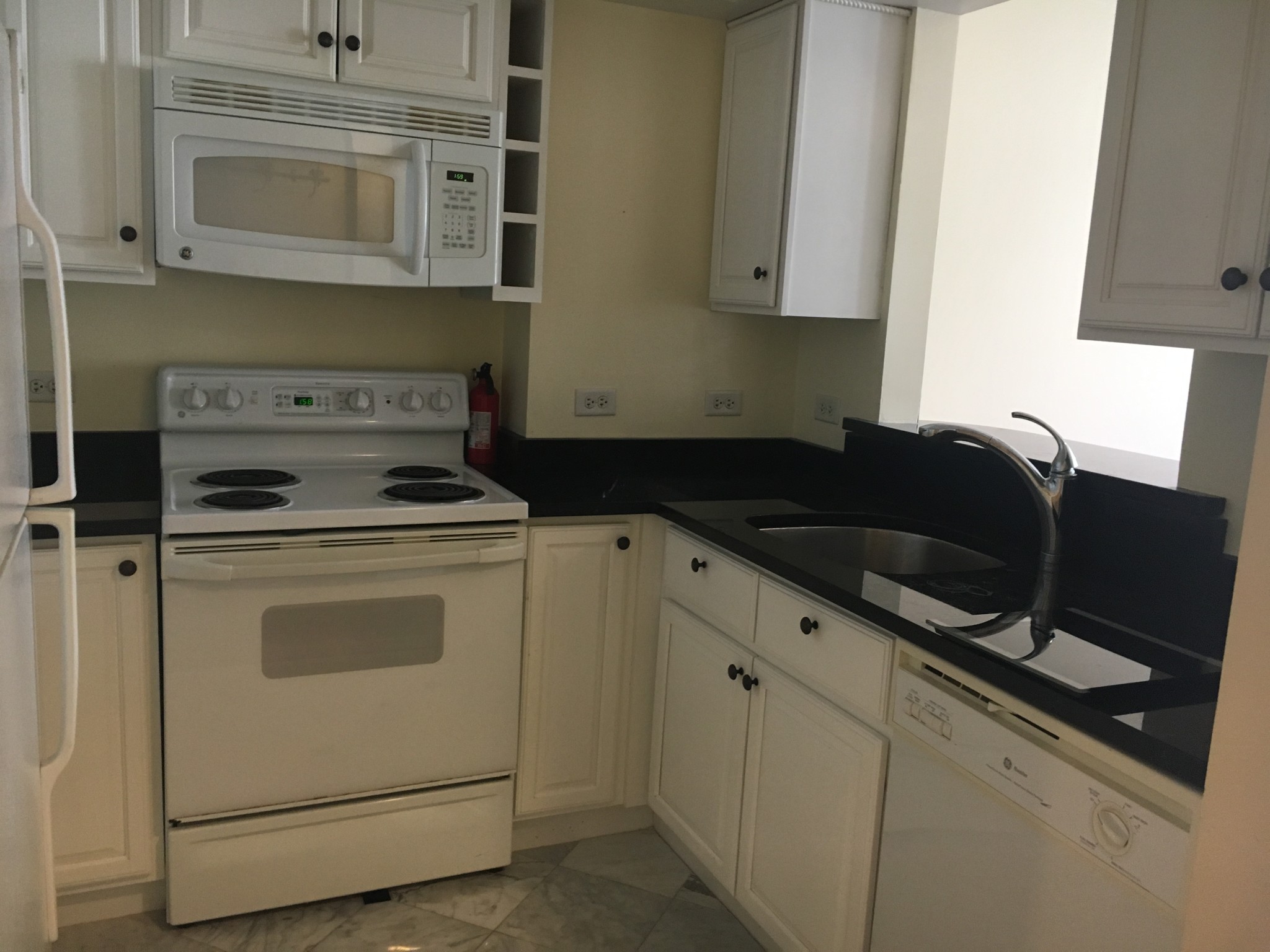 534 Commonwealth Ave, Fenway