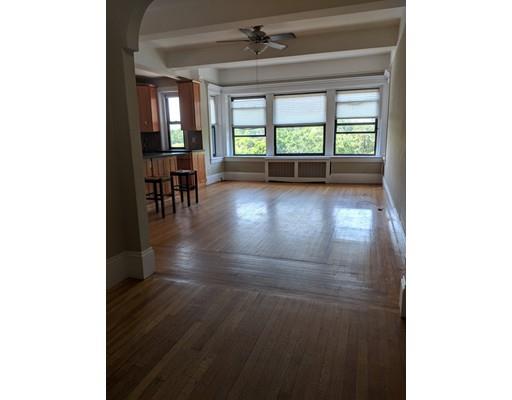 2 bed, 1 bath apartment for rent at 1080 Beacon St Unit 5C, Brookline — photo 2 of 15
