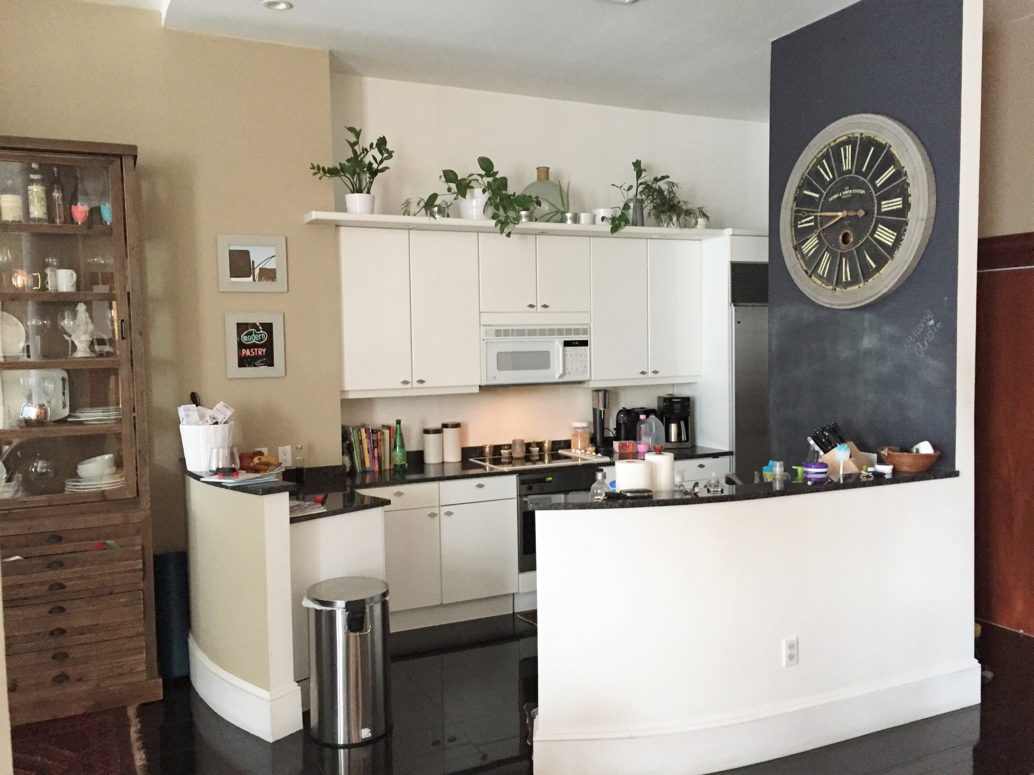 2 bed, 1.5 bath apartment for rent at 108 Richmond St Unit 8, North End