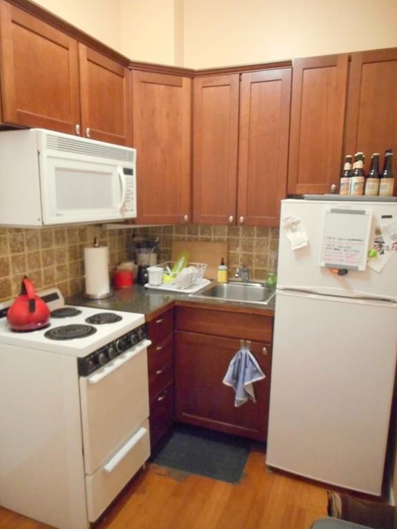 1 bed, 1 bath apartment for rent at 922 Beacon St Unit 41, Fenway — photo 3 of 5