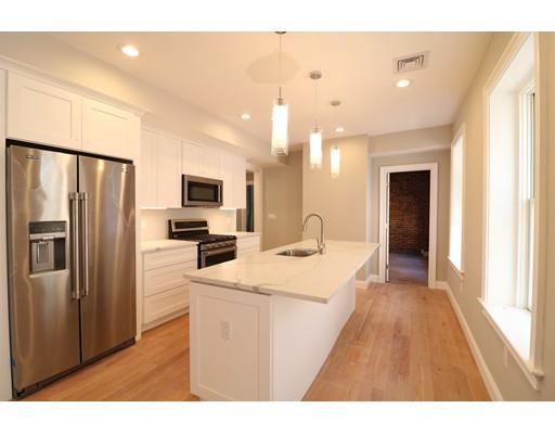 4 bed, 2 bath apartment for rent at 422 Hanover St Unit 5, North End — photo 1 of 12