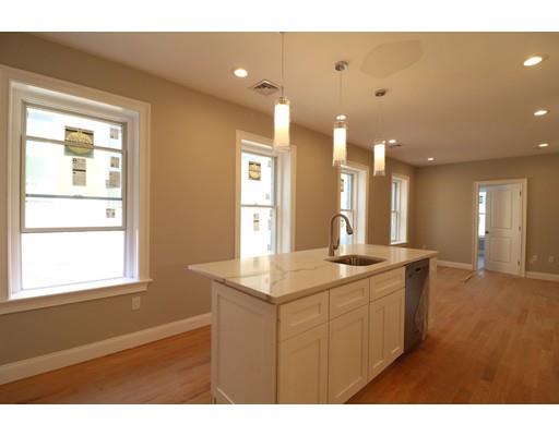 4 bed, 2 bath apartment for rent at 422 Hanover St Unit 5, North End — photo 5 of 12