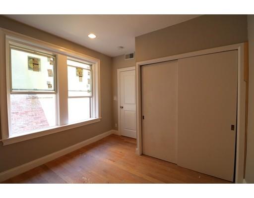 4 bed, 2 bath apartment for rent at 422 Hanover St Unit 5, North End — photo 7 of 12