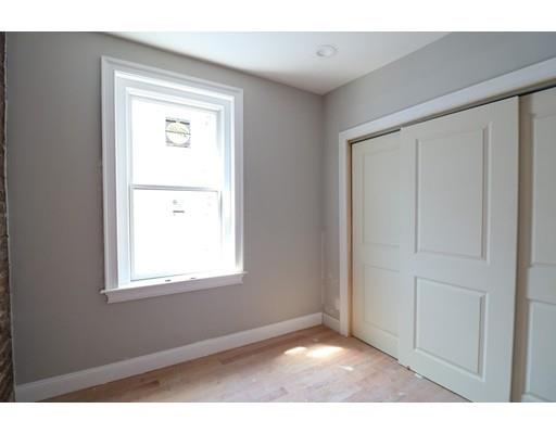 4 bed, 2 bath apartment for rent at 422 Hanover St Unit 5, North End — photo 8 of 12