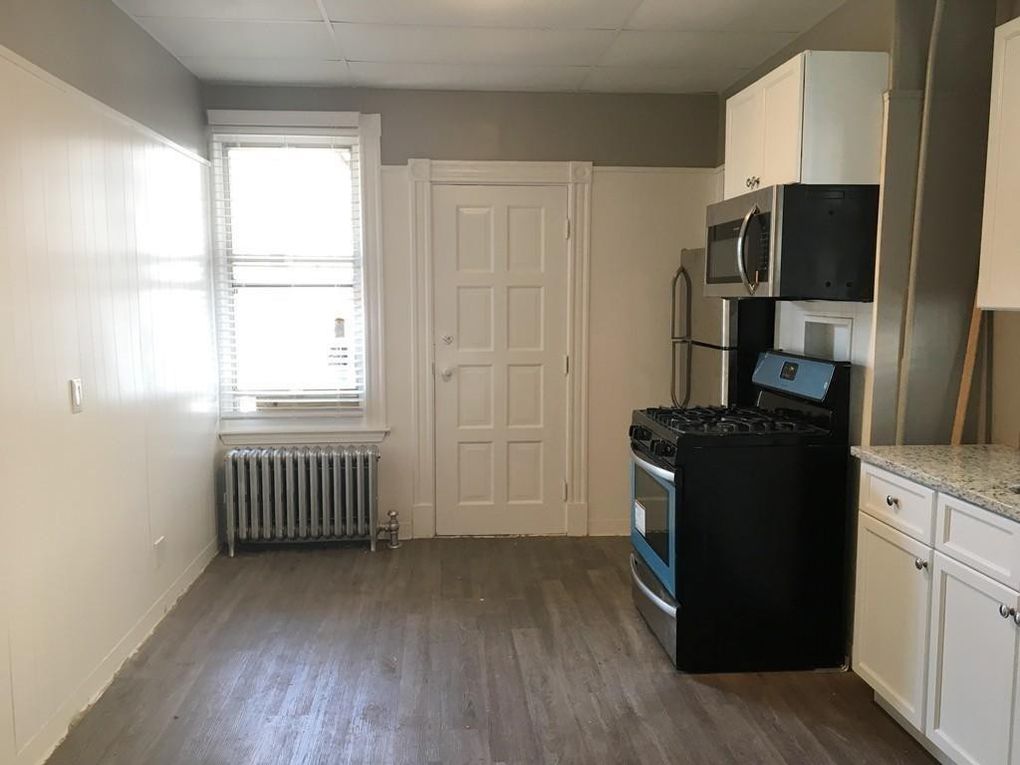 346 Chelsea St, East Boston