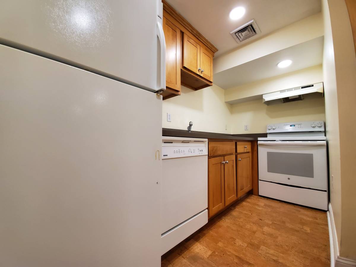 Studio bed, 1 bath apartment for rent at 4 Wellington St Unit 1, South End — photo 28 of 30