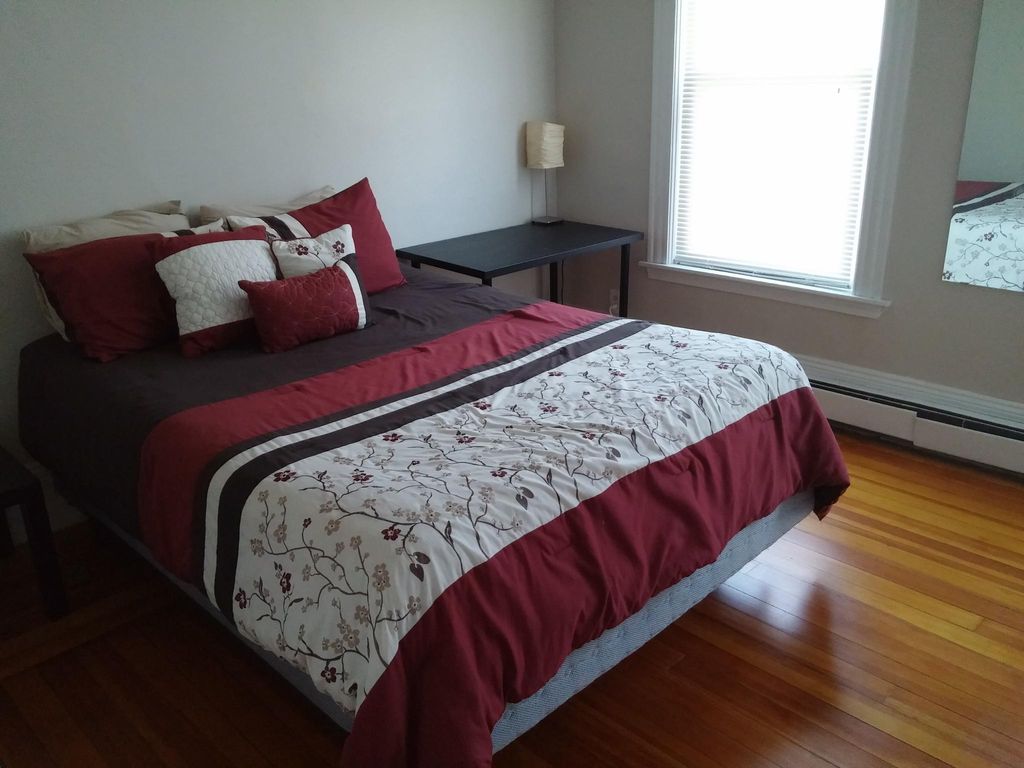 Photo 3 of Memorial Dr. Unit 1F