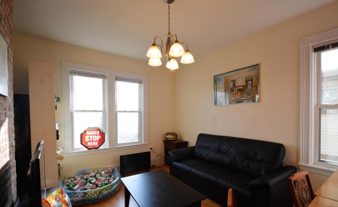 Photo 5 of 30 Circuit St. Unit 3