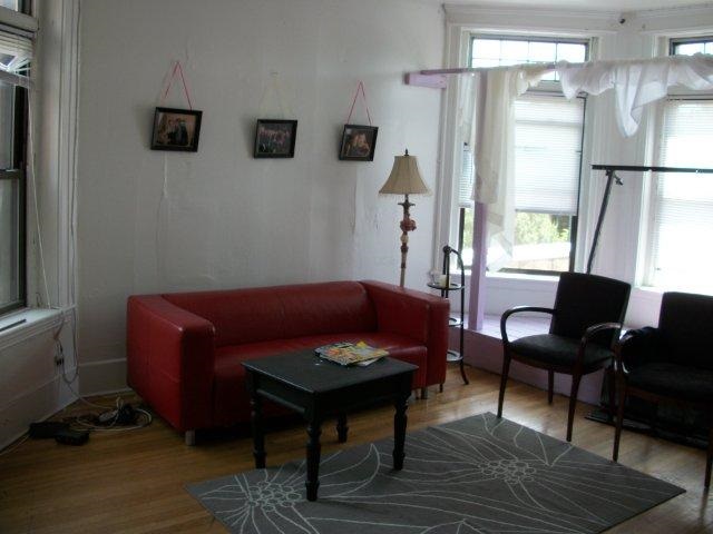 1914 Beacon St, Brighton