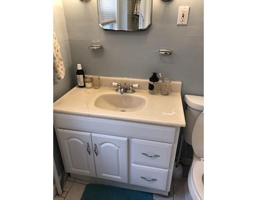 66 Simpson Ave, Tufts