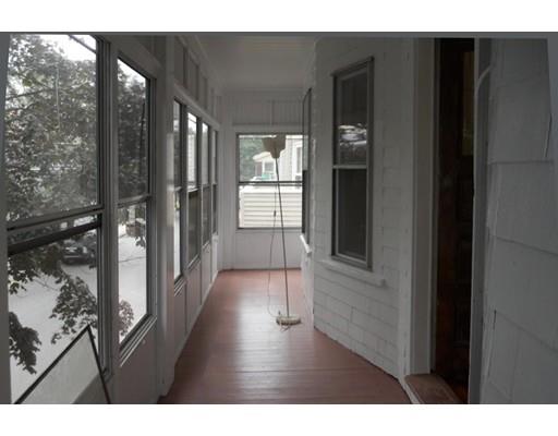 66 Simpson Ave, Tufts