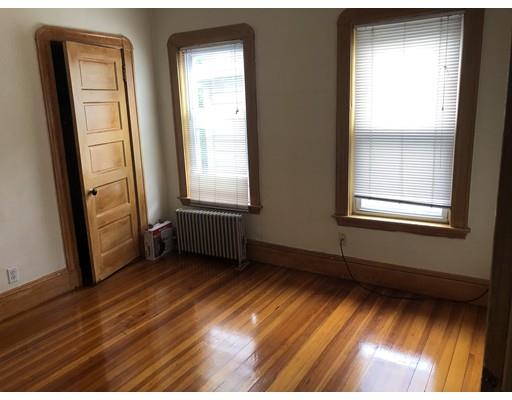 66 Simpson Ave, Tufts