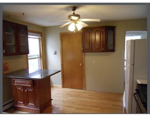 66 Simpson Ave, Tufts