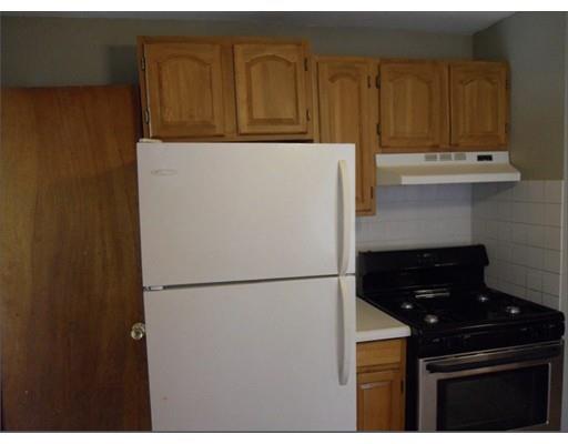 66 Simpson Ave, Tufts