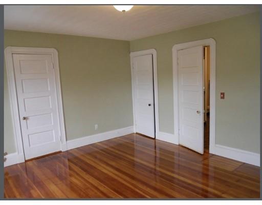 66 Simpson Ave, Tufts