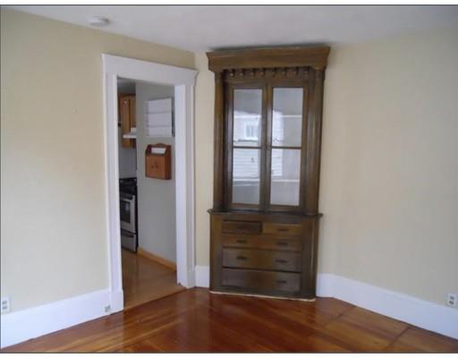 66 Simpson Ave, Tufts