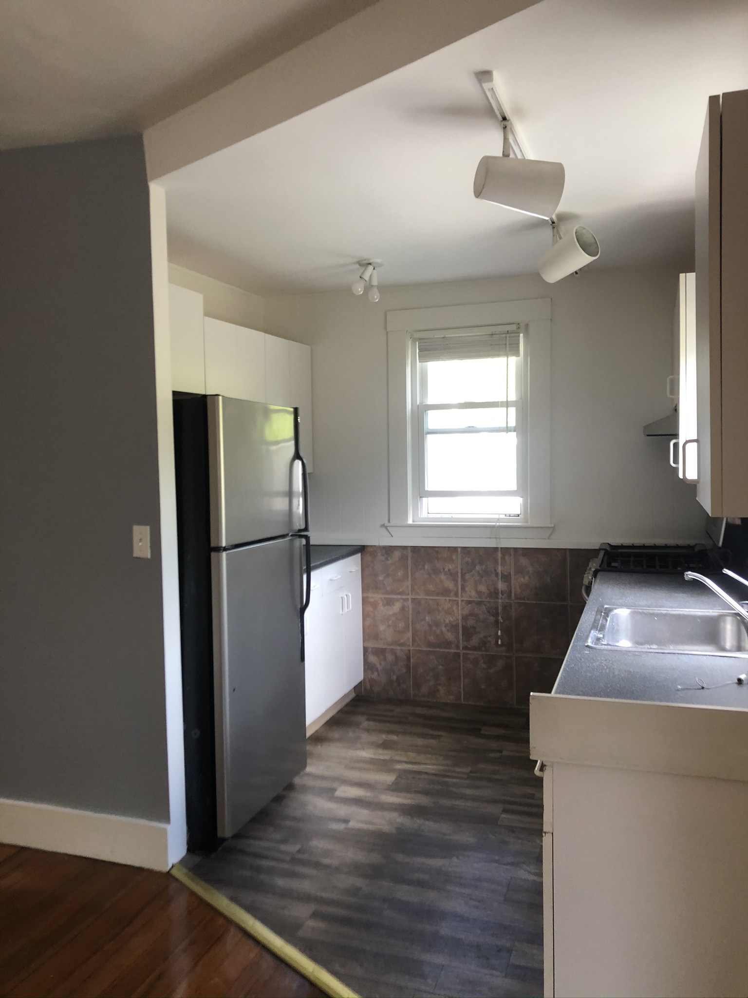 3 bed, 1.5 bath apartment for rent at 129 Larch Rd Unit 1, West Cambridge — photo 3 of 14