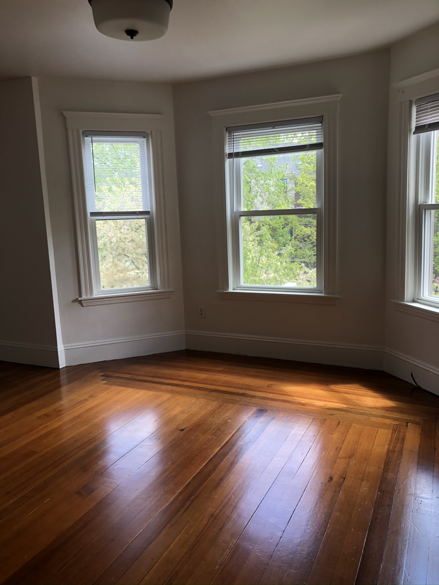 3 bed, 1.5 bath apartment for rent at 129 Larch Rd Unit 1, West Cambridge — photo 2 of 14
