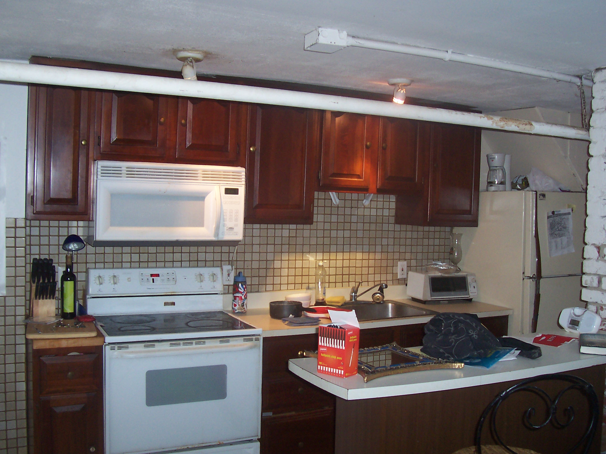 Photo 5 of 686 Parker St. Unit 1