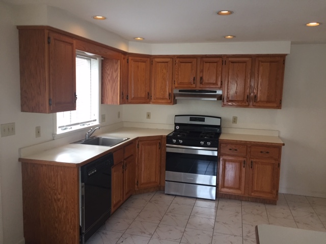 4 bed, 2 bath apartment for rent at 24 Highland St, Waltham — photo 1 of 7