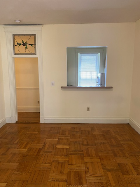 Photo 2 of 16 Queensberry St. Unit 5