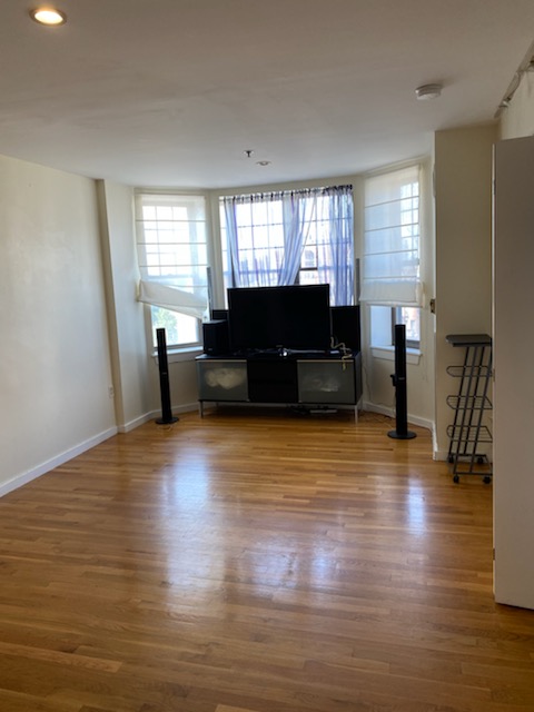 2 bed, 2 bath apartment for rent at 534 Commonwealth Ave Unit 5B, Fenway