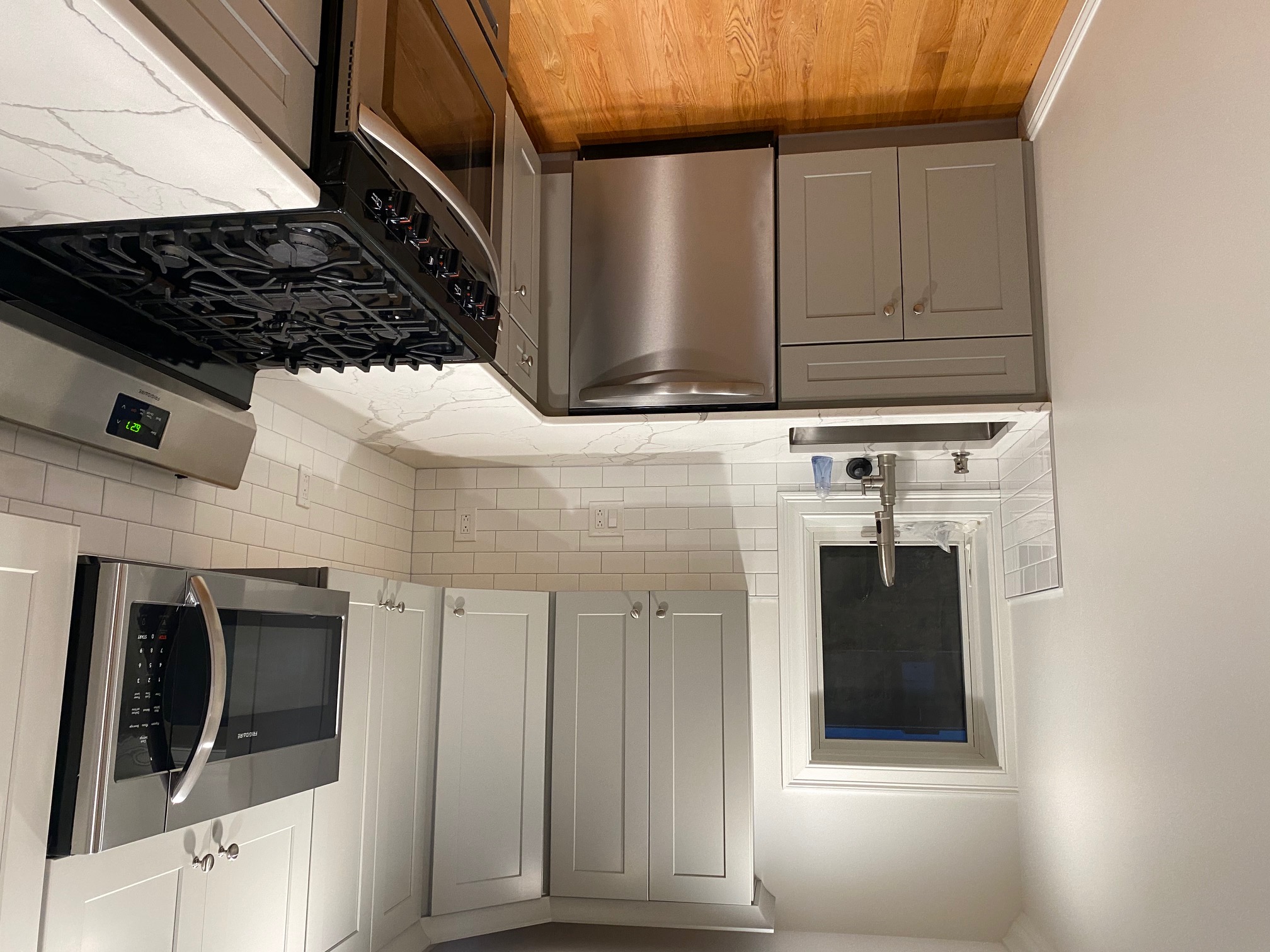 14 Pompeii St, Roxbury
