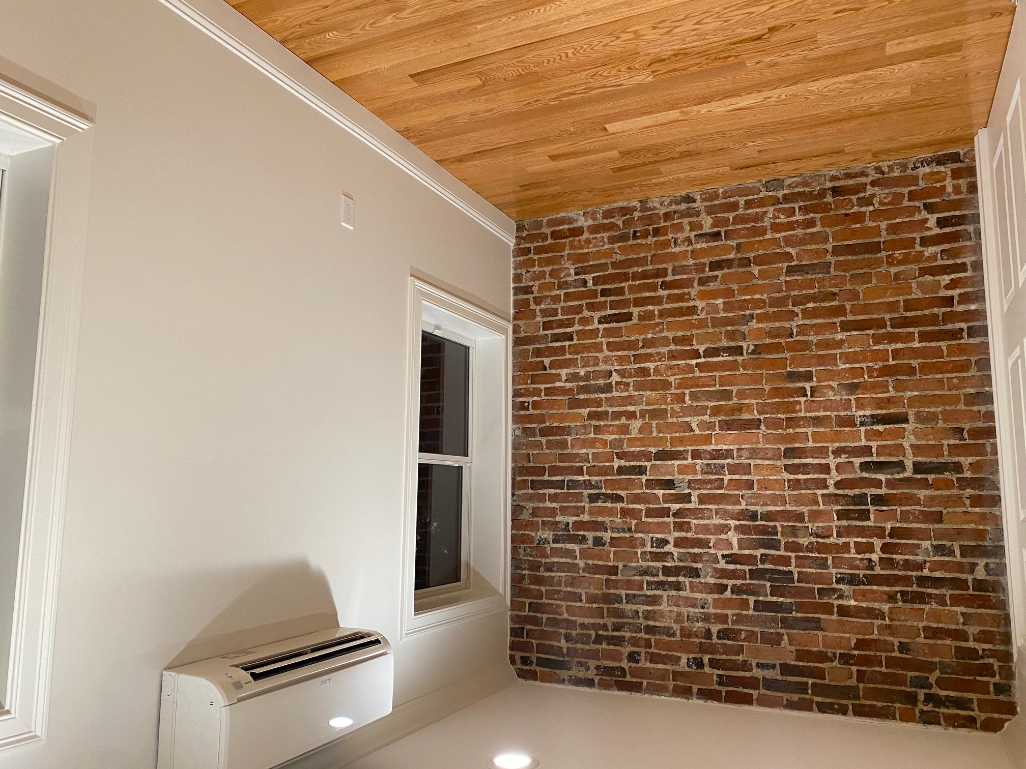 14 Pompeii St, Roxbury