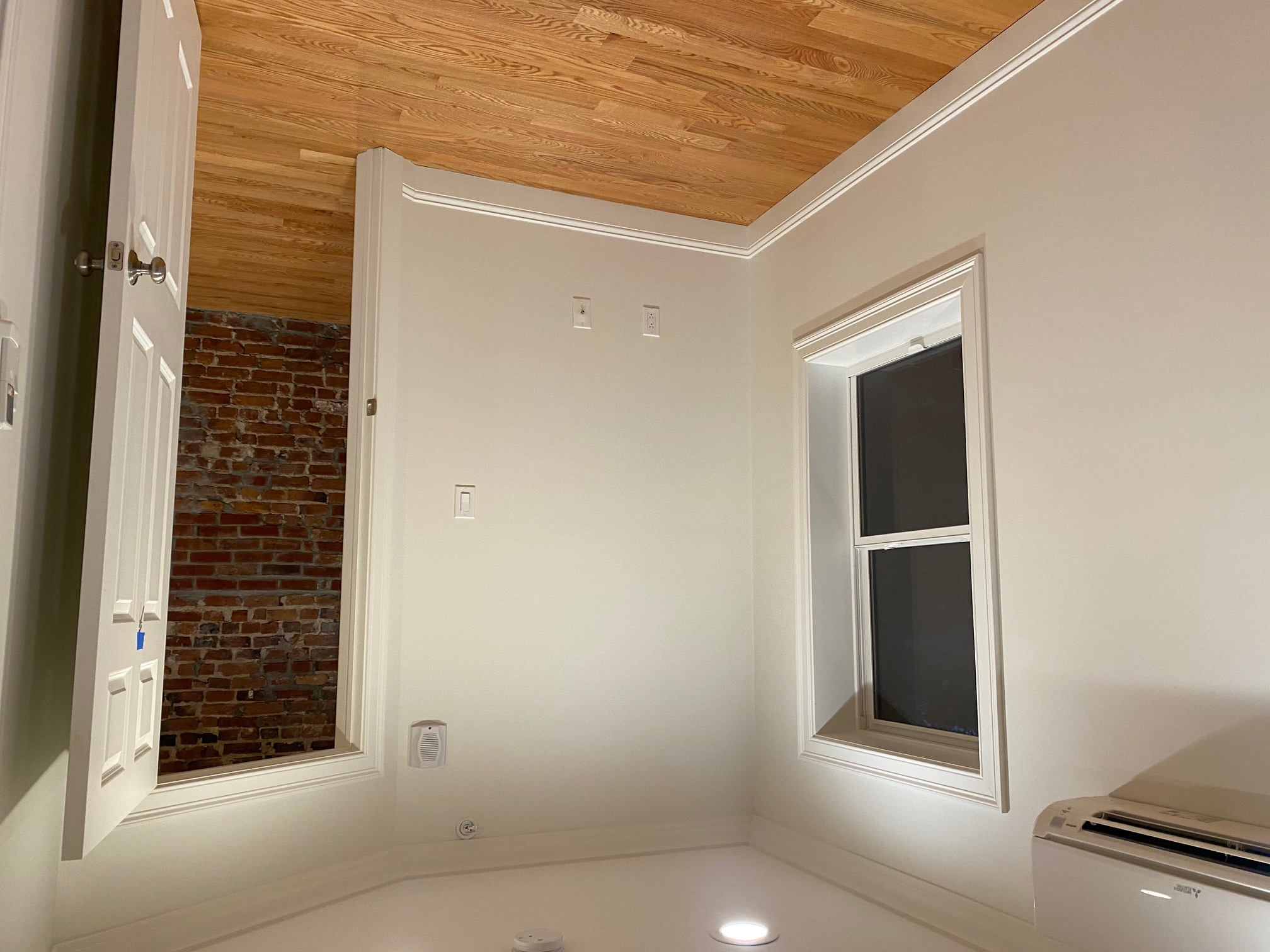 14 Pompeii St, Roxbury