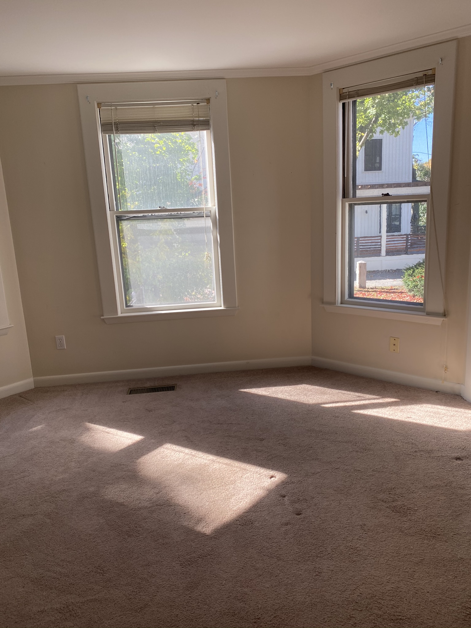 2 bed, 1 bath apartment for rent at 29 Center St Unit 1ST FLOOR, Watertown — photo 3 of 10