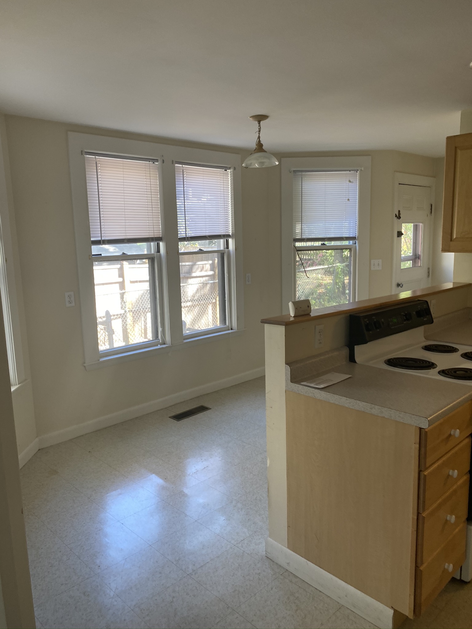 2 bed, 1 bath apartment for rent at 29 Center St Unit 1ST FLOOR, Watertown — photo 2 of 10