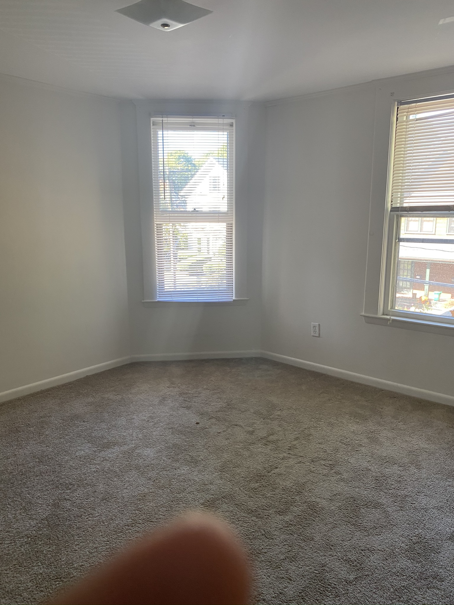 3 bed, 1 bath apartment for rent at 29 Center St Unit 2ND FLOOR, Watertown — photo 2 of 10