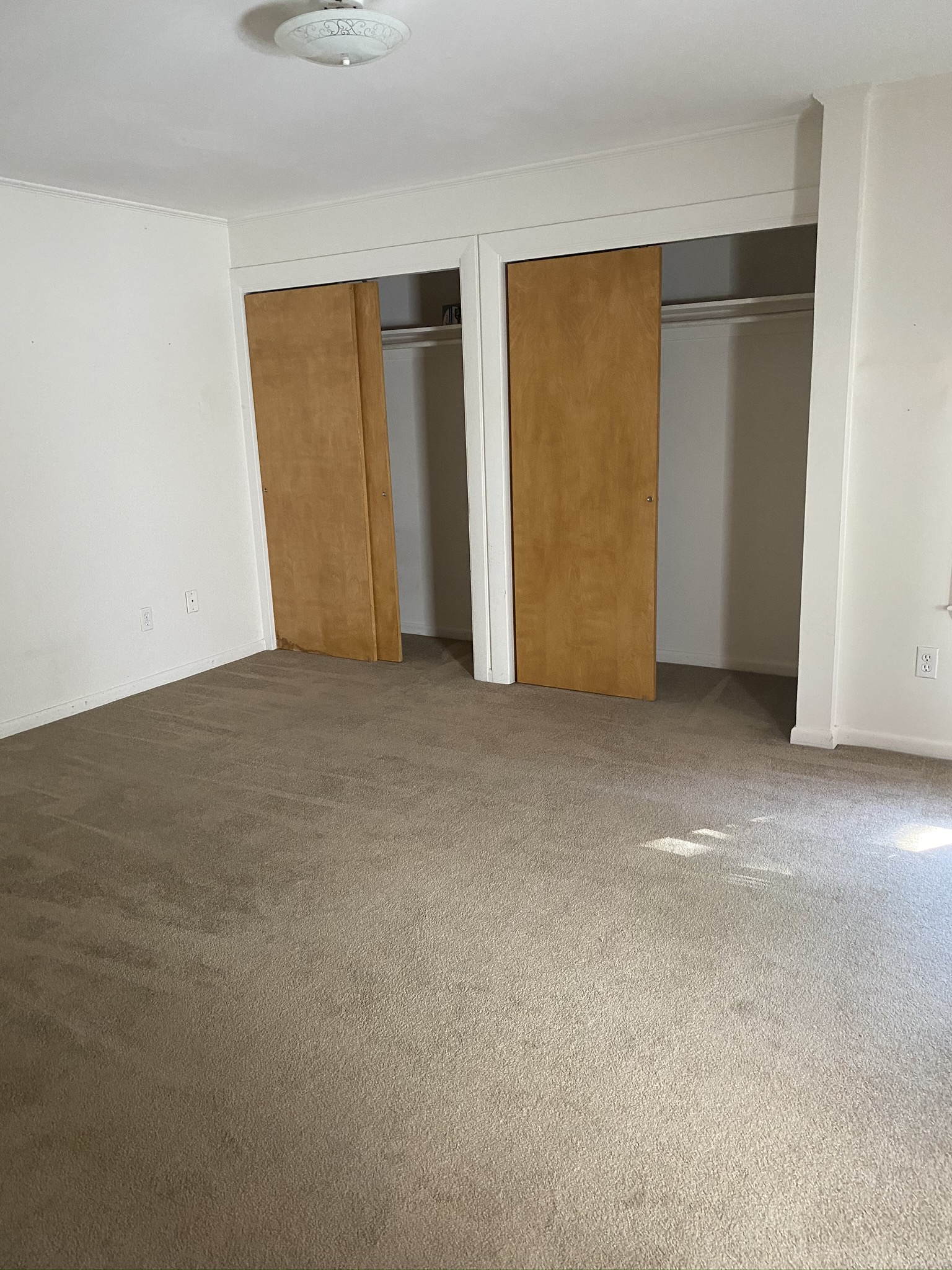 3 bed, 1 bath apartment for rent at 29 Center St Unit 2ND FLOOR, Watertown — photo 6 of 10