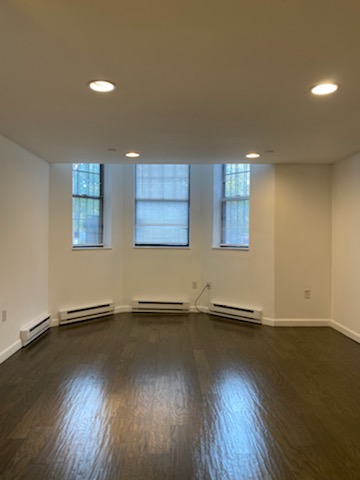 Photo 4 of 104 Queensberry St. Unit D