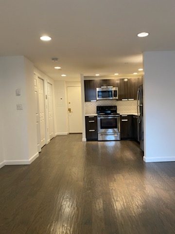 Photo 2 of 104 Queensberry St. Unit D