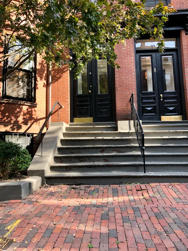 6 Brimmer St, Beacon Hill